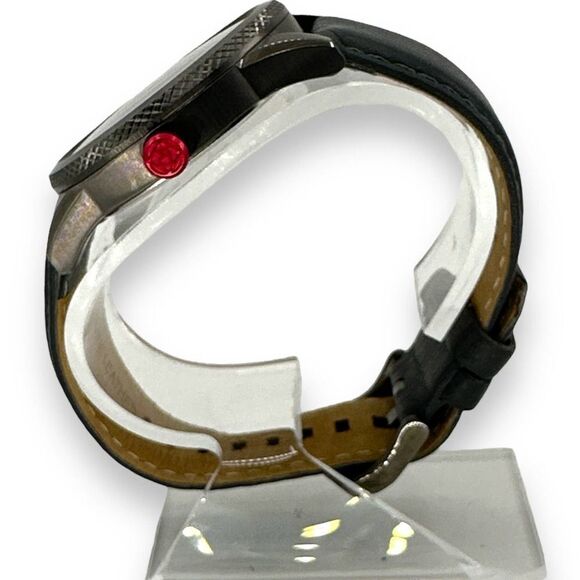 Relic Wristwatch For Mens Gray Genuine Leather Buckle Strap Relic Wristwatch For Mens Gray Genuine Leather Buckle Strap